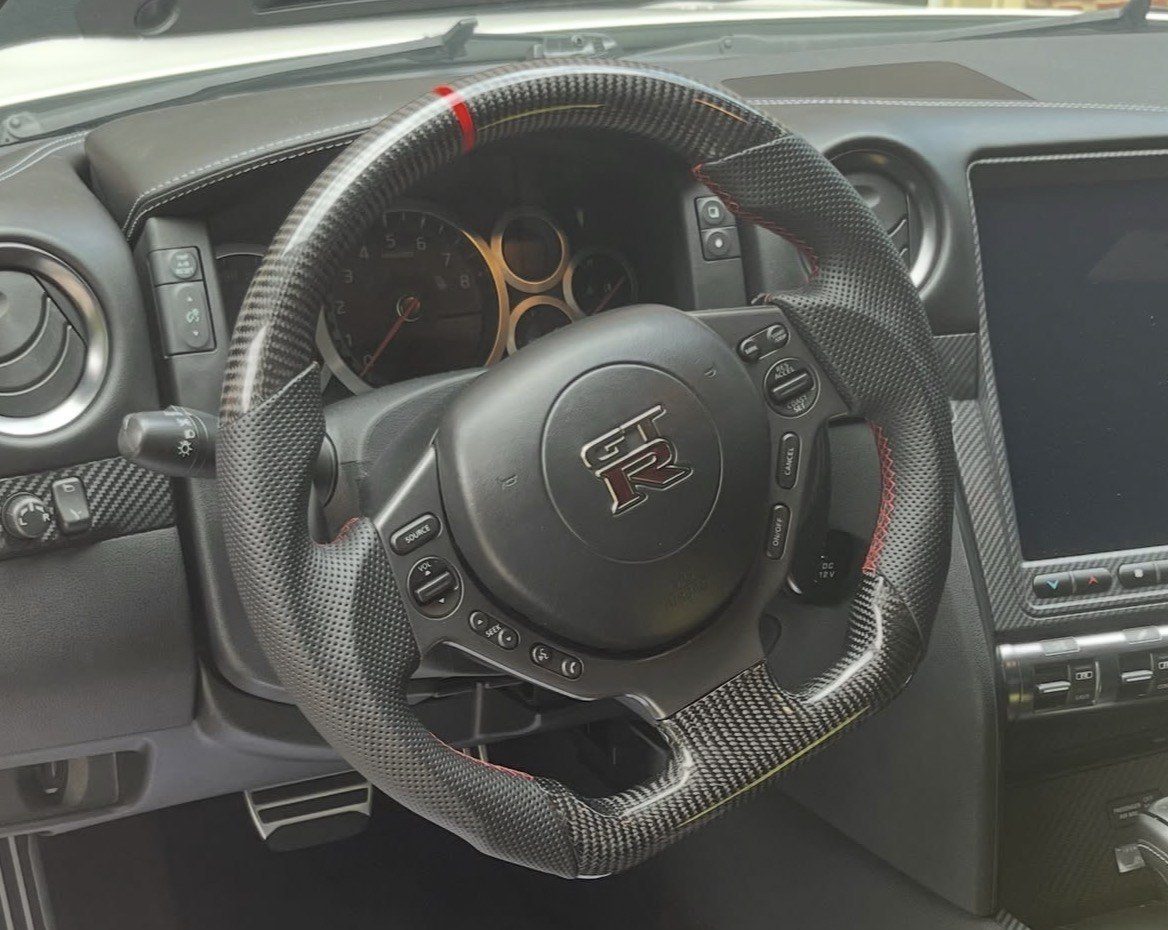 Nissan GT-R, interior